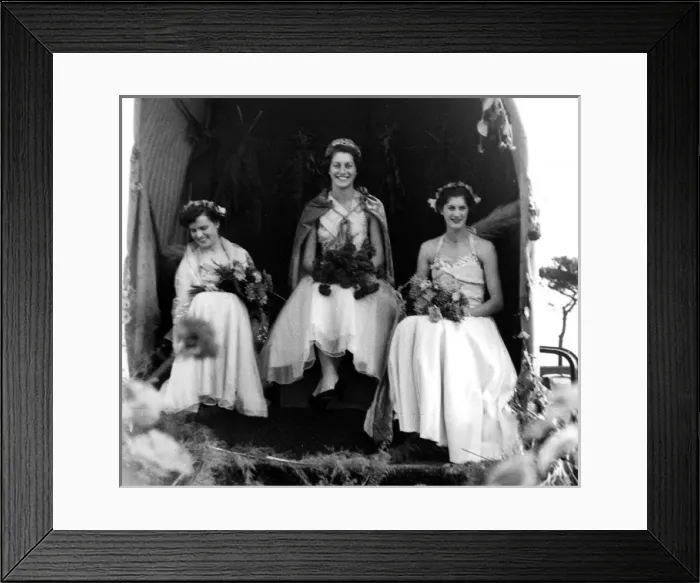 Framed Print : Carnival Queen and attendants, Walton, Essex Framed Print : Carnival Queen and attendants, Walton, Essex