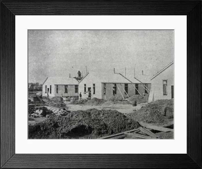 Framed Print : Fountain Hospital, Tooting, South London Framed Print : Fountain Hospital, Tooting, South London