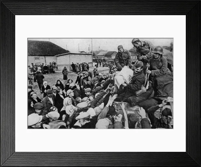 Framed Print : Red Army distributing Moscow newspapers after invasion of Po Framed Print : Red Army distributing Moscow newspapers after invasion of Po