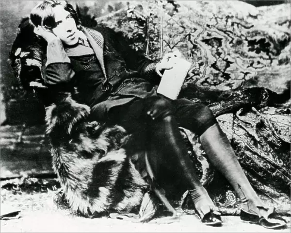 Oscar Wilde - Irish Playwright