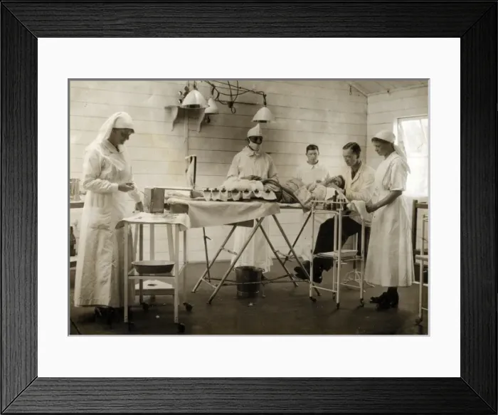 Framed Print : British Western Front in France - Base Hospital operating th Framed Print : British Western Front in France - Base Hospital operating th