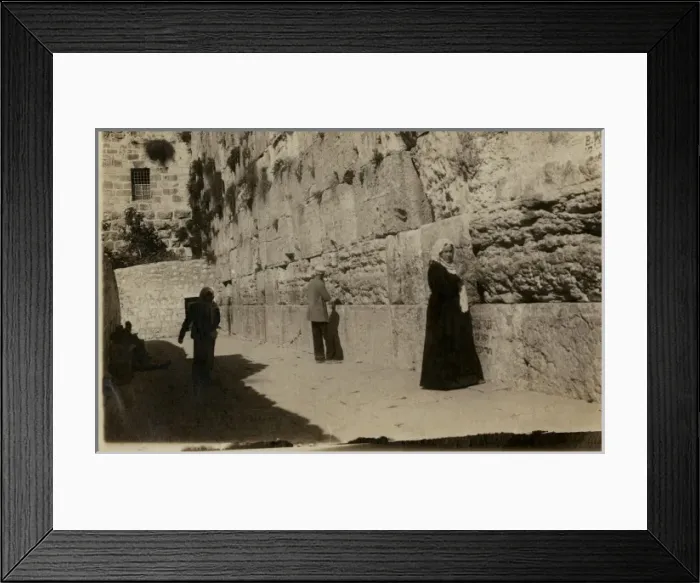 Framed Print : People at the Wailing Wall, Jerusalem Framed Print : People at the Wailing Wall, Jerusalem