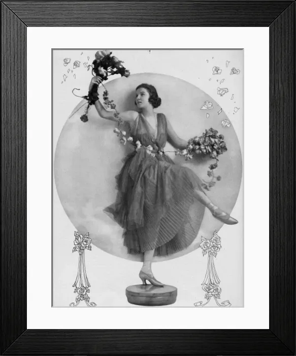 Framed Print : Mrs Vernon Castle (Irene Castle), New York, 1916 Framed Print : Mrs Vernon Castle (Irene Castle), New York, 1916