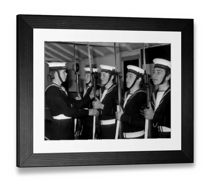 Framed Print : Sea cadet training, Walton-on-the-Naze, Essex Framed Print : Sea cadet training, Walton-on-the-Naze, Essex