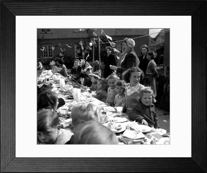 Framed Print : Coronation street party, Walton-on-the-Naze, Essex Framed Print : Coronation street party, Walton-on-the-Naze, Essex