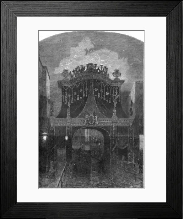 Framed Print : Temple Bar on night before funeral of Duke of Wellington Framed Print : Temple Bar on night before funeral of Duke of Wellington