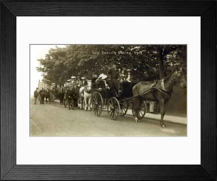 Framed Print : Girls Friendly Outing, Walton-on-the-Naze, Essex Framed Print : Girls Friendly Outing, Walton-on-the-Naze, Essex