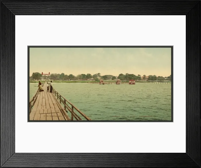 Framed Print : Mexican Gulf Hotel, Pass Christian, Miss