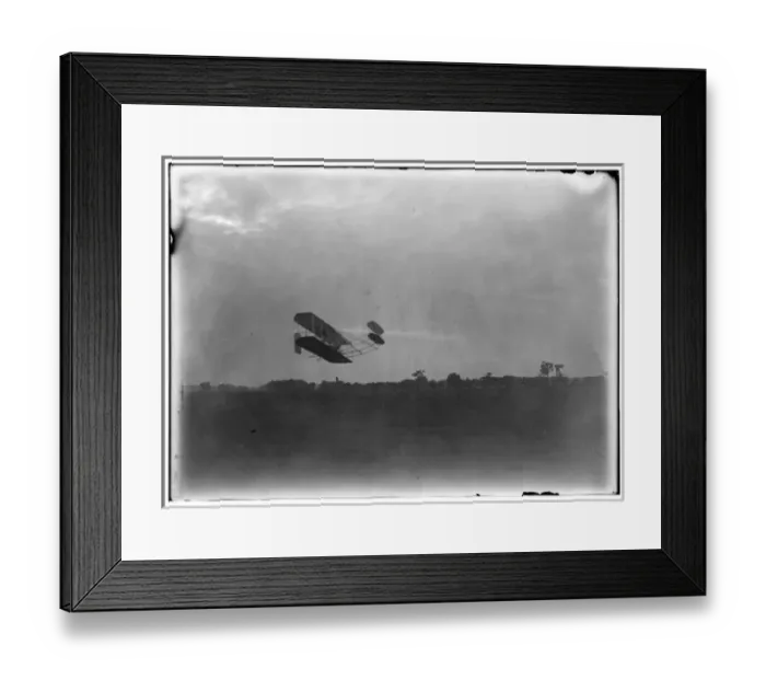Framed Print : Side view of flight 45, Orville flying to the right close to Framed Print : Side view of flight 45, Orville flying to the right close to