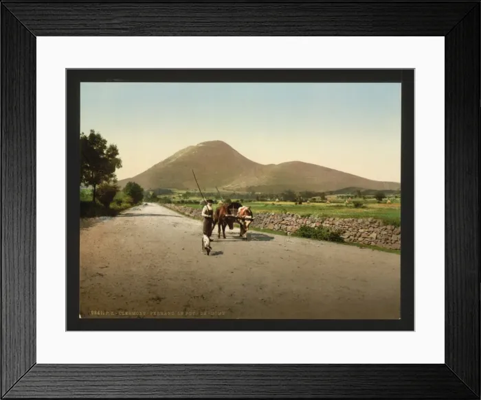 Framed Print : Le Puy de Dome, Clermont-Ferrand, France Le Puy de D?me, Cle
