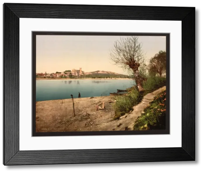Framed Print : Beaucaire Castle, Tarascon, Pyrenees, France Framed Print : Beaucaire Castle, Tarascon, Pyrenees, France