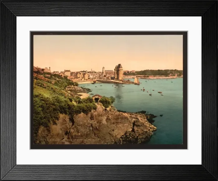 Framed Print : The St. Pere Gate, St. Servan, Pyrenees, France Framed Print : The St. Pere Gate, St. Servan, Pyrenees, France