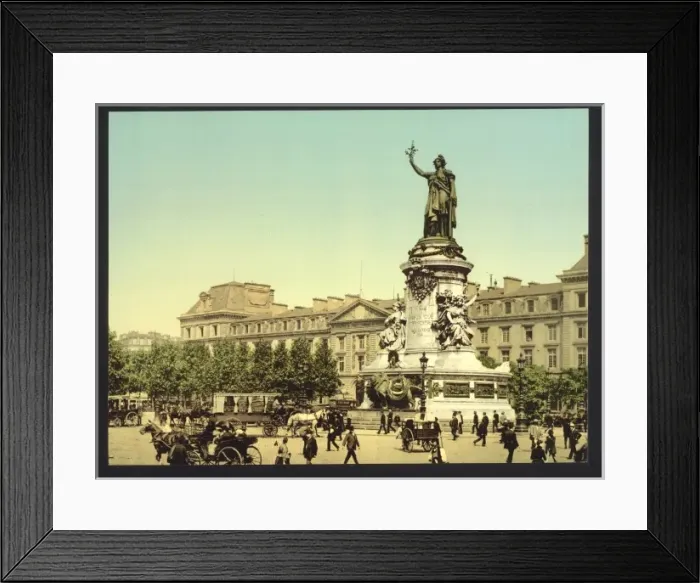Framed Print : Place de la Republique, Paris, France Framed Print : Place de la Republique, Paris, France