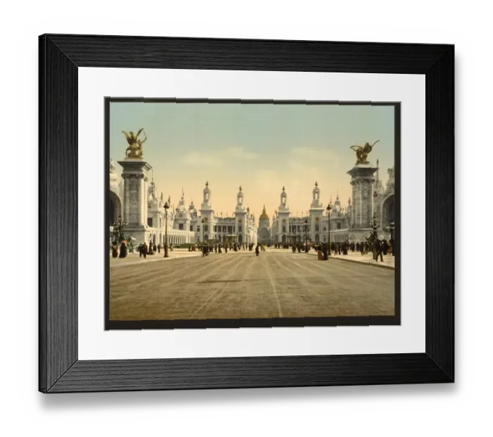 Framed Print : Avenue Nicholas II, looking towards the Dome of the Invalide Framed Print : Avenue Nicholas II, looking towards the Dome of the Invalide