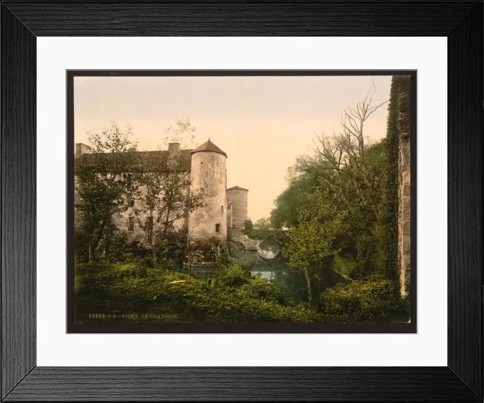 Framed Print : Le Chaussin, Vichy, France Framed Print : Le Chaussin, Vichy, France