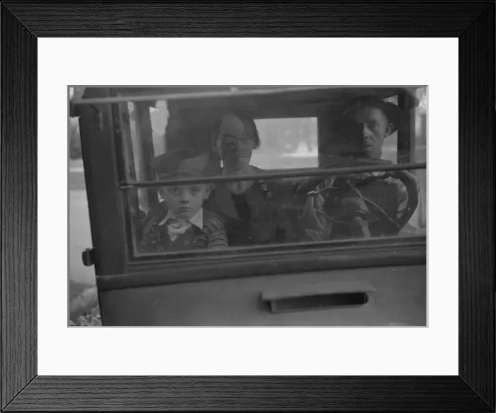 Framed Print : Untitled. Date between 1935 and 1942 Framed Print : Untitled. Date between 1935 and 1942