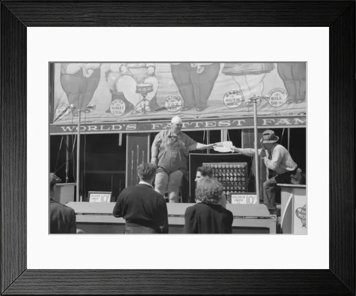 Framed Print : Untitled. Date between 1935 and 1942 Framed Print : Untitled. Date between 1935 and 1942