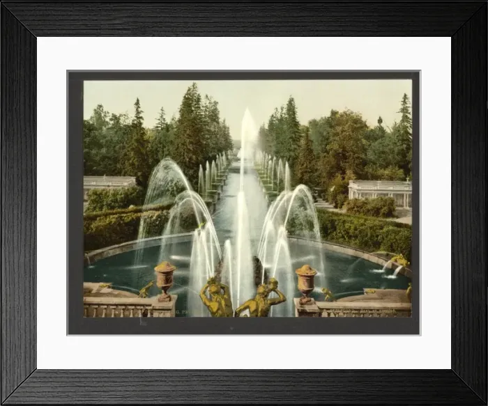 Framed Print : Peterhof, towards the sea, St. Petersburg, Russia Framed Print : Peterhof, towards the sea, St. Petersburg, Russia