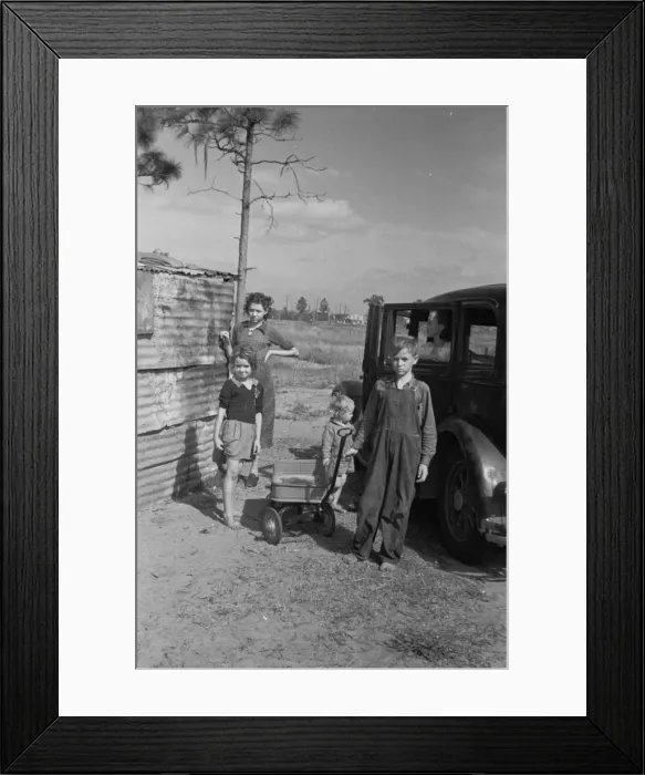 Framed Print : Untitled. Date between 1935 and 1942 Framed Print : Untitled. Date between 1935 and 1942