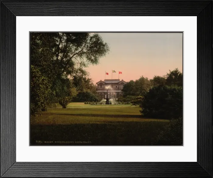 Framed Print : Restaurant in the Kungsparken, Malmo, Sweden Framed Print : Restaurant in the Kungsparken, Malmo, Sweden