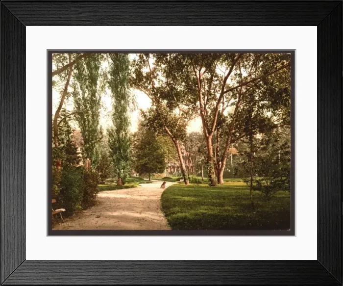 Framed Print : The park, Vichy, France Framed Print : The park, Vichy, France