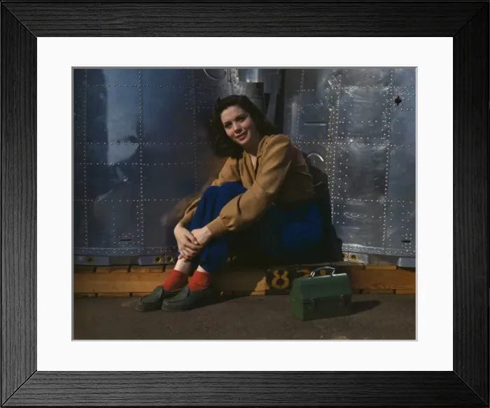 Framed Print : A noontime rest for a full-fledged assembly worker at the Lo Framed Print : A noontime rest for a full-fledged assembly worker at the Lo