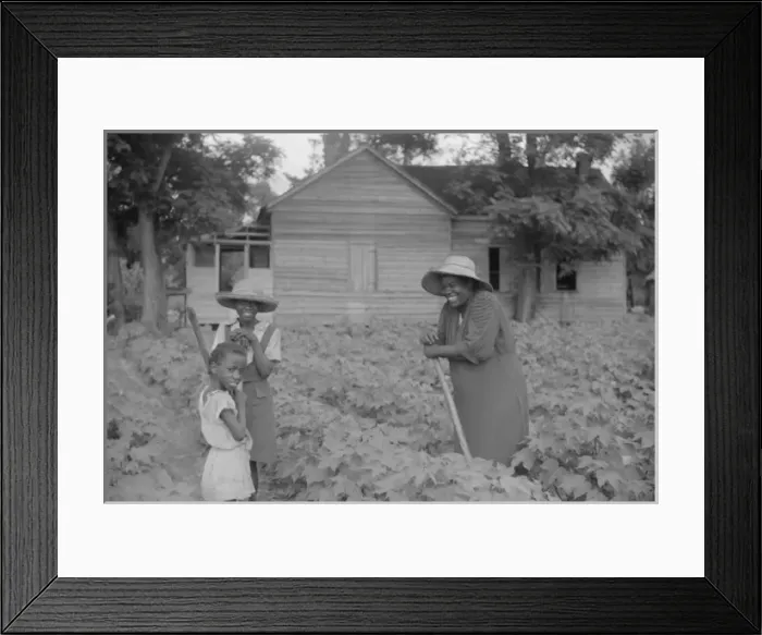 Framed Print : Untitled. Date between 1935 and 1942 Framed Print : Untitled. Date between 1935 and 1942