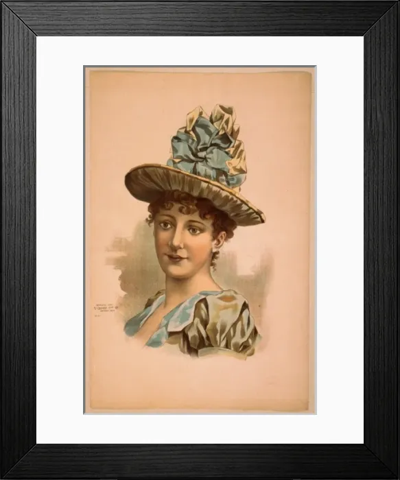 Framed Print : Head-and-shoulders image of brunette woman, facing right, we Framed Print : Head-and-shoulders image of brunette woman, facing right, we