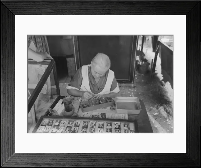 Framed Print : Untitled. Date between 1935 and 1942 Framed Print : Untitled. Date between 1935 and 1942