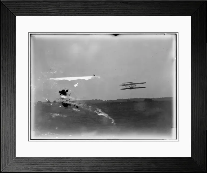 Framed Print : Flight 23: front view of the machine in flight to the right Framed Print : Flight 23: front view of the machine in flight to the right