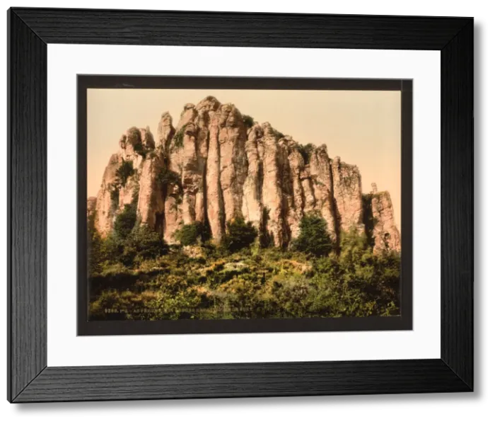 Framed Print : The Basaltic rocks at Bort, Auvergne Mountains, France Framed Print : The Basaltic rocks at Bort, Auvergne Mountains, France