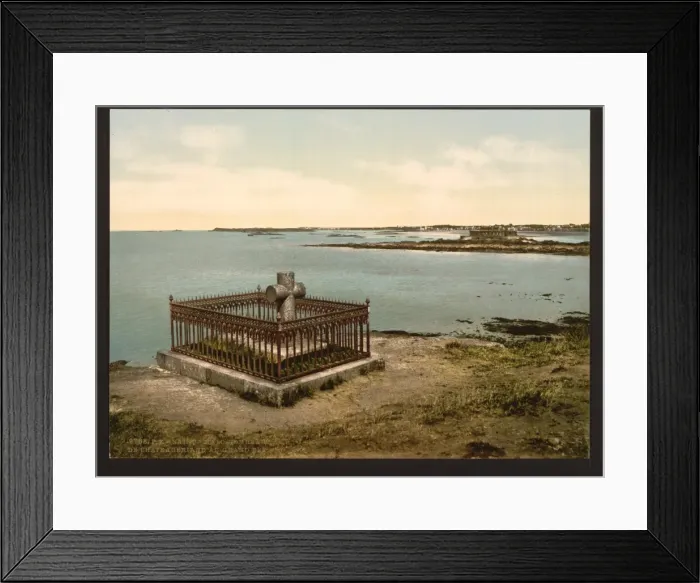 Framed Print : Chateaubriands tomb, St. Malo, France Framed Print : Chateaubriands tomb, St. Malo, France