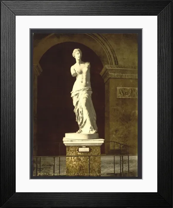 Framed Print : The Louvre, the Venus de Milo, Paris, France Framed Print : The Louvre, the Venus de Milo, Paris, France