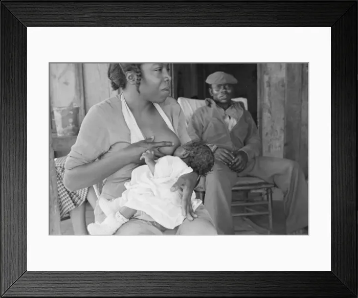 Framed Print : Colored sharecropper family living in Little Rock, Arkansas Framed Print : Colored sharecropper family living in Little Rock, Arkansas