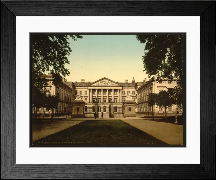 Framed Print : The Palace of Nations, Brussels, Belgium Framed Print : The Palace of Nations, Brussels, Belgium
