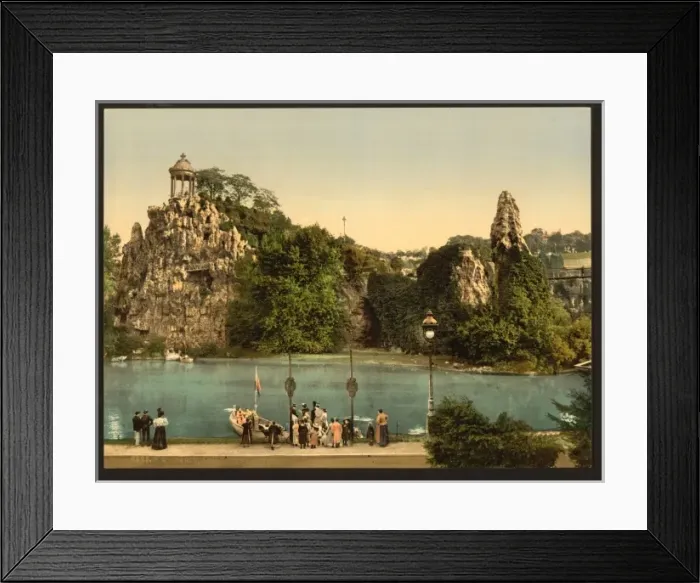 Framed Print : Les Buttes Chaumont, Paris, France Framed Print : Les Buttes Chaumont, Paris, France