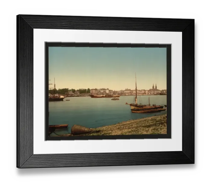 Framed Print : The harbor, Bordeaux, France Framed Print : The harbor, Bordeaux, France