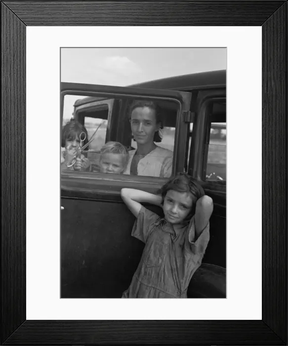 Framed Print : Untitled. Date between 1935 and 1942 Framed Print : Untitled. Date between 1935 and 1942
