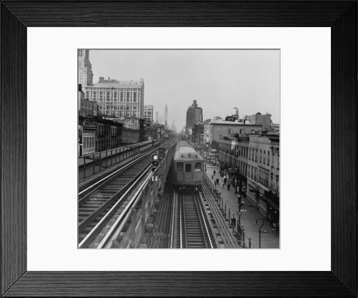 Framed Print : New York, New York. Looking north from the Ninth Street stat Framed Print : New York, New York. Looking north from the Ninth Street stat