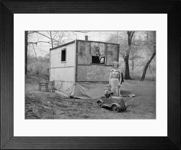 Framed Print : Untitled. Date between 1935 and 1942 Framed Print : Untitled. Date between 1935 and 1942