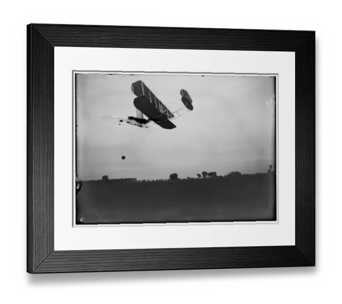 Framed Print : Side view of flight 41, showing the machine traveling to Framed Print : Side view of flight 41, showing the machine traveling to