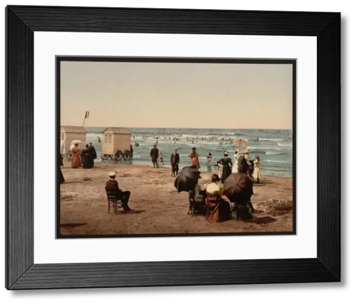 Framed Print : Blankenberghe, baigneurs Framed Print : Blankenberghe, baigneurs