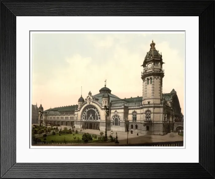 Framed Print : The railway station, Cologne, the Rhine, Germany Framed Print : The railway station, Cologne, the Rhine, Germany