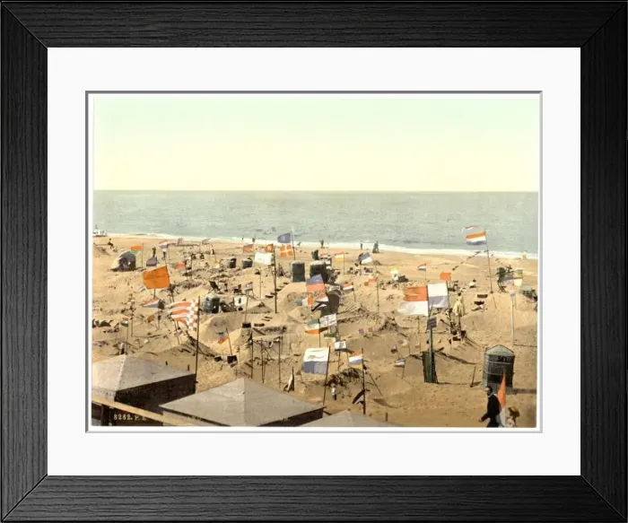 Framed Print : Building sand castles, Westerland, Sylt, Schleswig-Holstein Framed Print : Building sand castles, Westerland, Sylt, Schleswig-Holstein