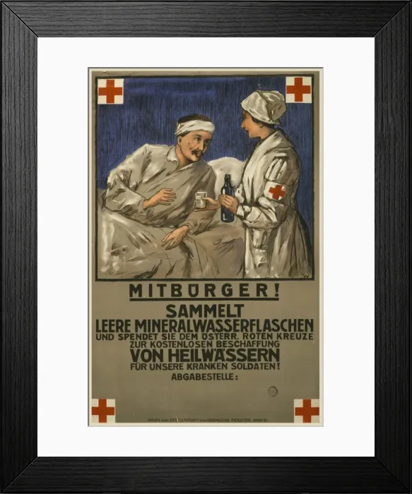 Framed Print : Mitburger! Sammelt leere Mineralwasserflaschen Framed Print : Mitburger! Sammelt leere Mineralwasserflaschen