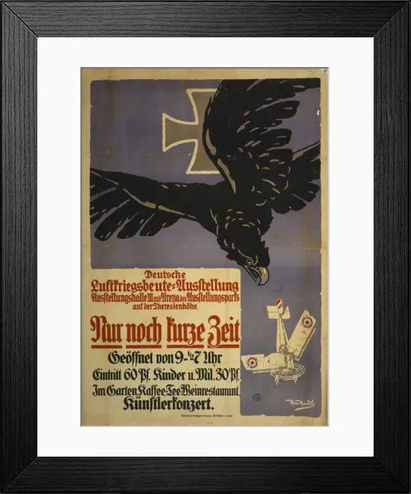 Framed Print : Nur noch kurze Zeit. Deutsche Luftkriegsbeute Ausstellung Framed Print : Nur noch kurze Zeit. Deutsche Luftkriegsbeute Ausstellung