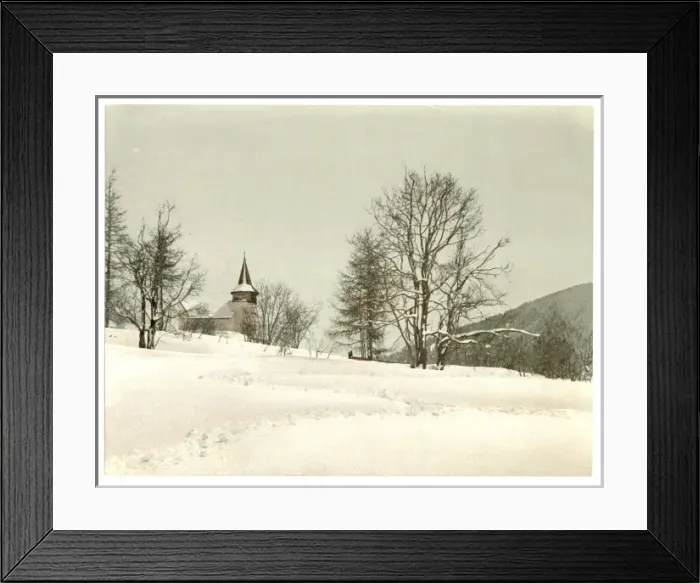 Framed Print : Frauenkirch, near Davos, Grisons, Switzerland, in winter (re Framed Print : Frauenkirch, near Davos, Grisons, Switzerland, in winter (re