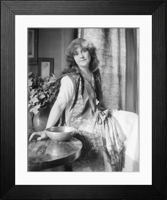 Framed Print : Rose O Neill, illustrator and originator of the Kewpie doll Framed Print : Rose O Neill, illustrator and originator of the Kewpie doll