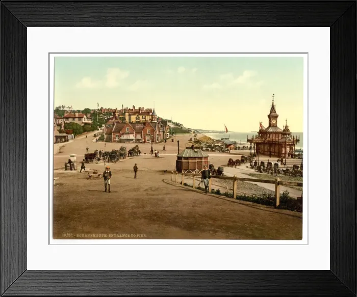 Framed Print : Entrance to the harbor, Bournemouth, England Framed Print : Entrance to the harbor, Bournemouth, England