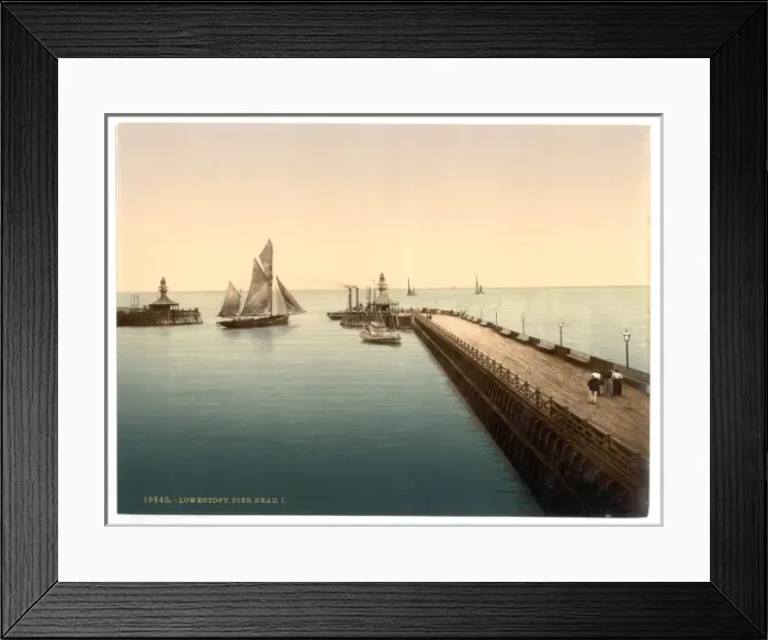 Framed Print : Pier head, I. Lowestoft, England
